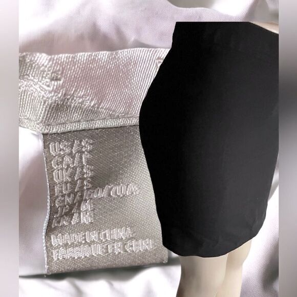 Love 21 by Forever 21 l Black l Pencil skirt l Functional Snaps l Lined l Zip -S - Picture 4 of 9